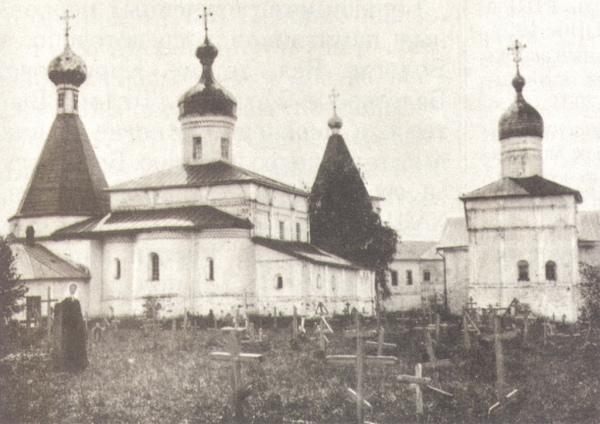 Некрополь Ферапонтова монастыря